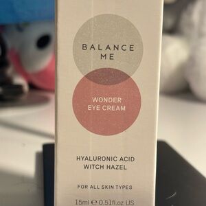 Balance Me Wonder Eye Cream - Cream and Pink